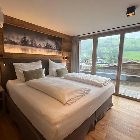 4br Penthouse In Luis- If You Want To Book, Please Contact On Wh-ats-app - 0034-605-434-371 !!!! Apartment